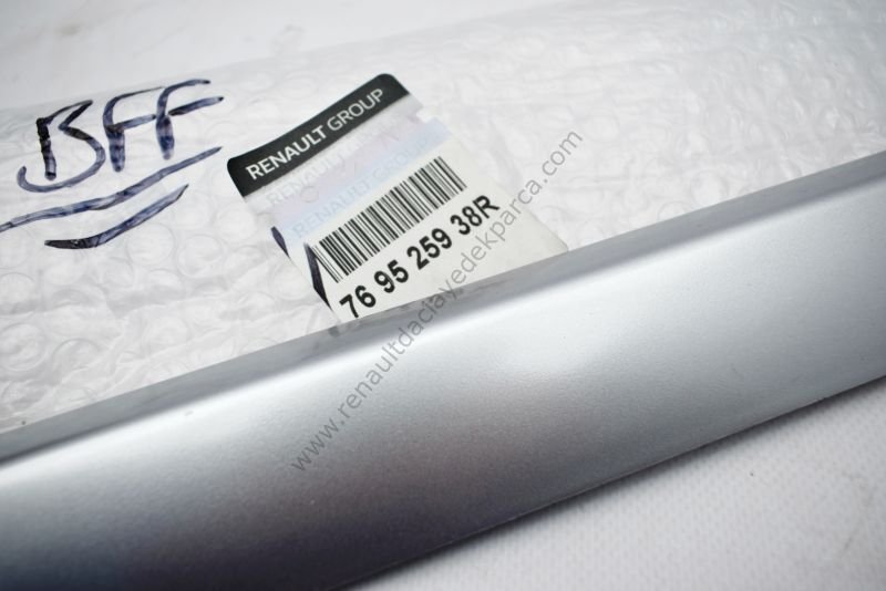 Dacia Sandero Marşpiyel Çıtası Sol Gri Üst