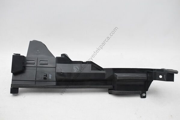 Renault Kadjar Radyatör Yan Davlumbazı Sol 214990078R