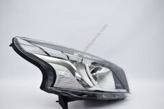 Renault Trafic 3 Sağ Ön Far-260101161R