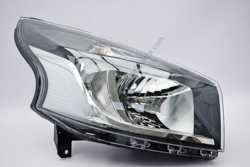 Renault Trafic 3 Sağ Ön Far-260101161R