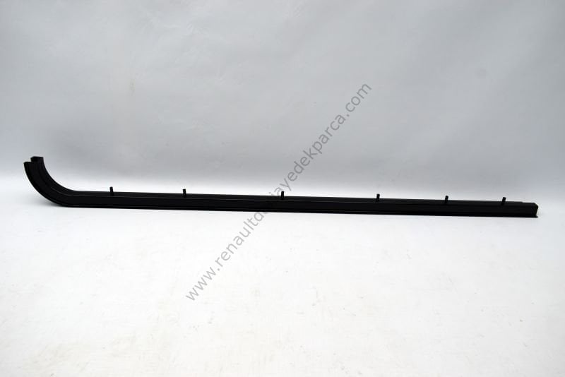 Sürgülü Kapı Rayı Master 2 Sağ-8200163740