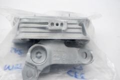 Renault Master 3 2300 Dci Motor Takozu Sağ 112108180R