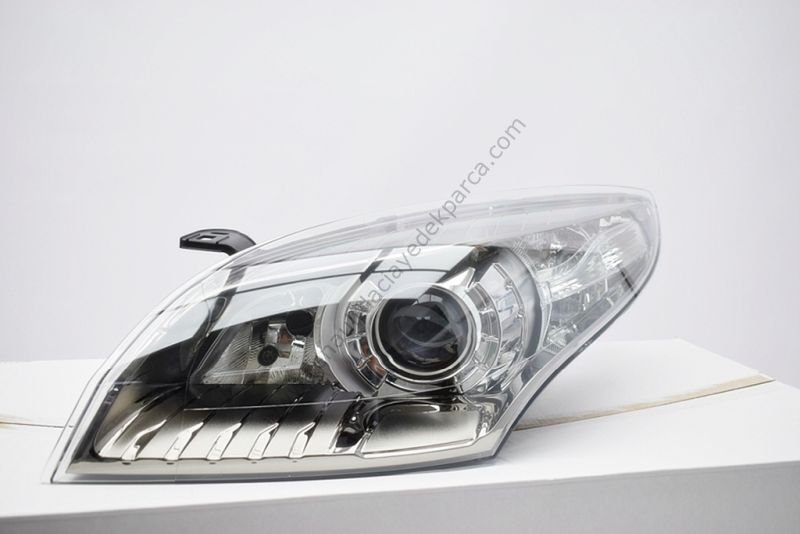 Renault Megane 3 Xenon Far Sol 260606389R