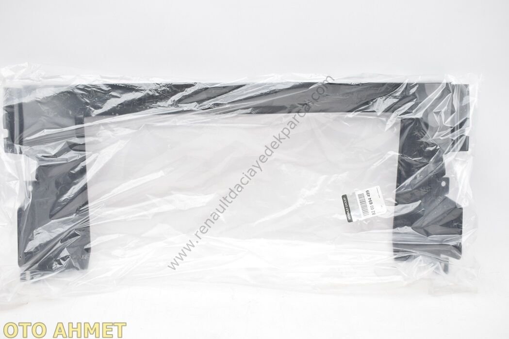 Motor Su Radyatörü Davlumbazı 8200694500