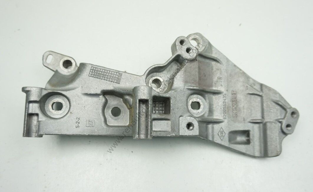 Alternatör Gergi Ayağı Fluence Megane 3 Duster-8200695957