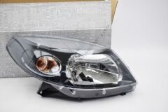 Dacia Sandero Stepway Sağ Ön Far İçi Siyah