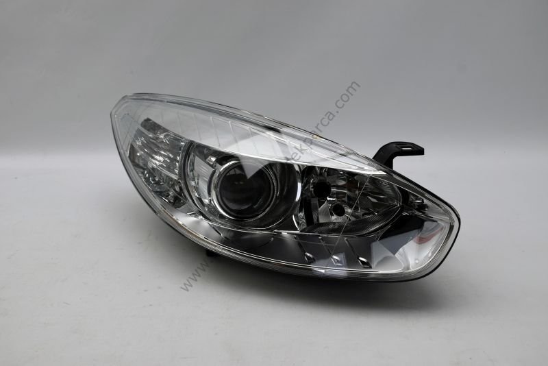 Renault Fluence xenon Far Sağ 260101803R