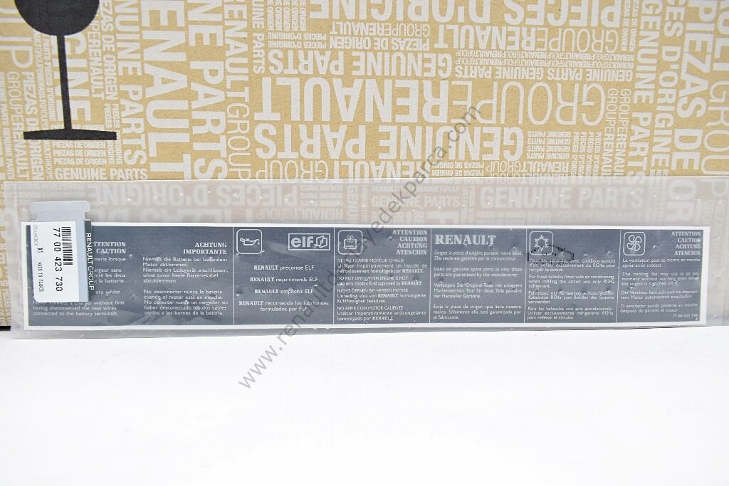 Ön Panel Etiketi Yazısı Clio Megane