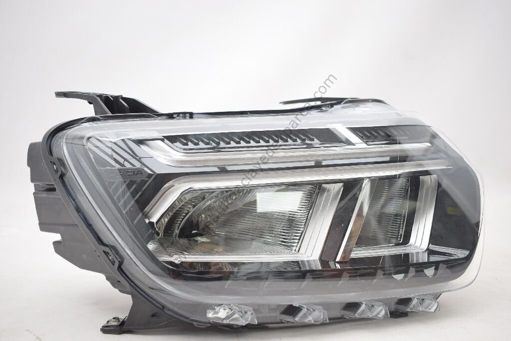 Dacia Duster 2 Makyajlı Sağ Far 260109550R