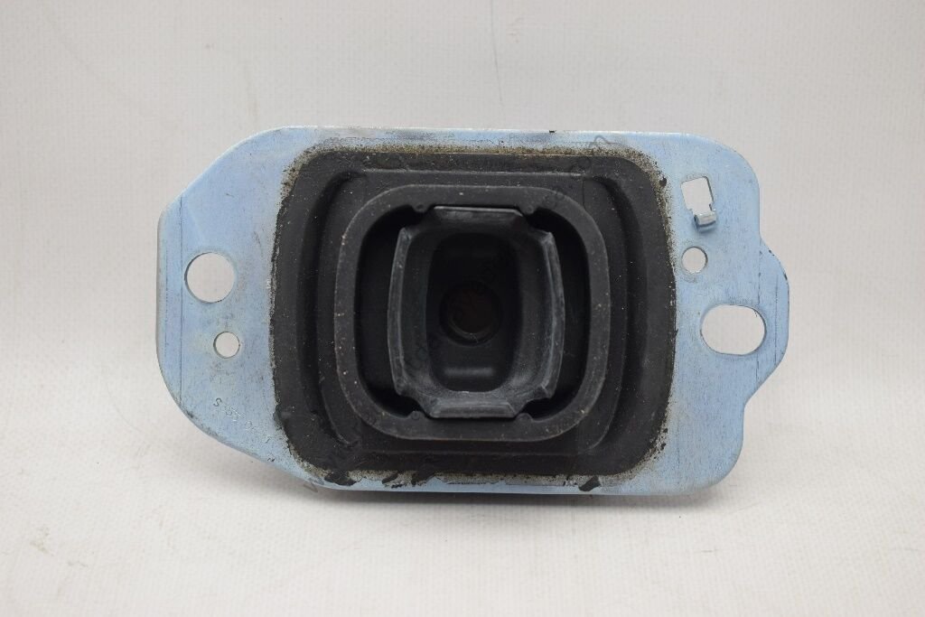 Latitude Orijinal Sol Motor Takozu 112200006R