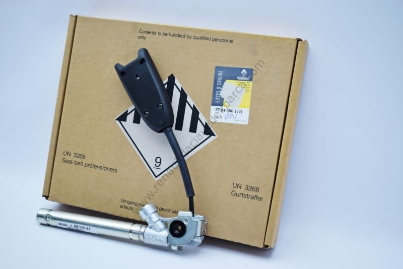 Renault Fluence Megane 3 Sağ Emniyet Kemeri Kolu Sağ