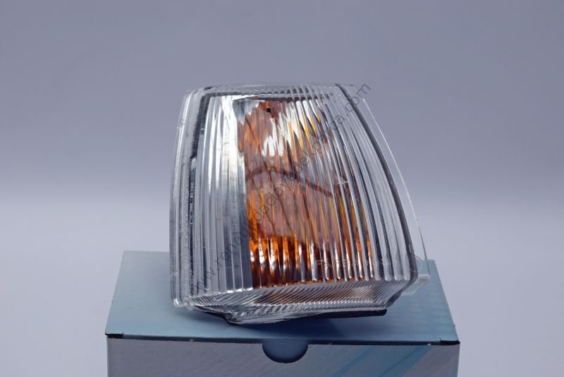 Renault 9 Ön Sinyal Yeni Model Sağ 1997