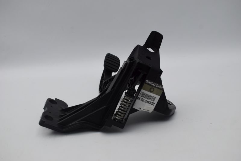 Renault Master 3 Debriyaj Pedalı M9t