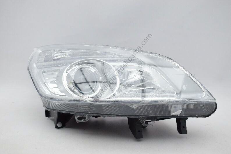 Scenic 2 Mercekli Sağ Far-7701065914