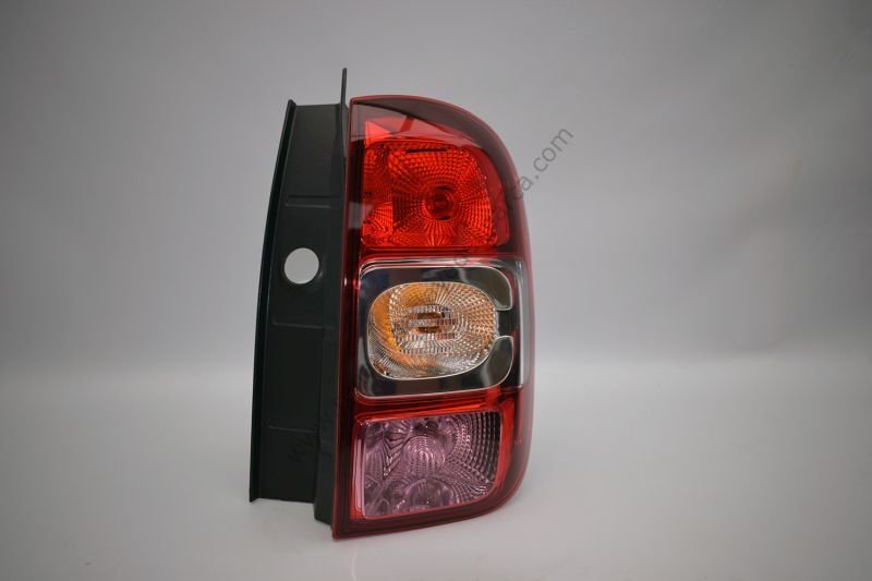 Sağ Arka Stop Dacia Duster 2014-