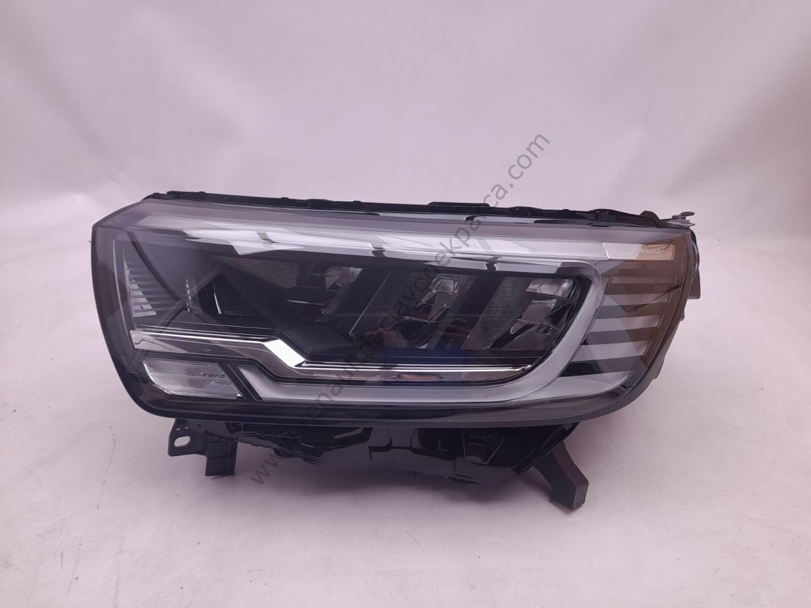 Renault Yeni Kangoo Sol Ön Far 260608525R