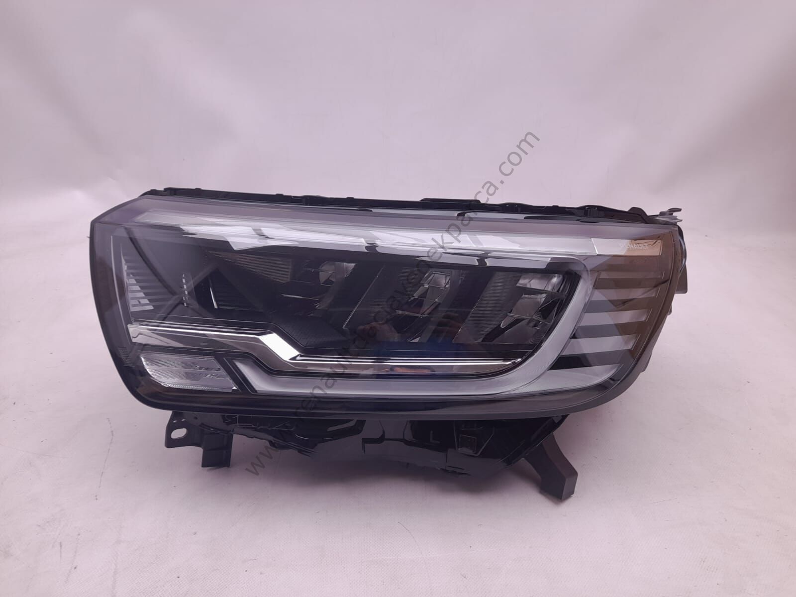 Renault Yeni Kangoo Sol Ön Far 260608525R