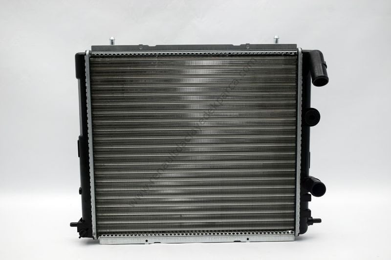 Renault 19 Su Radyatörü Soldan Borulu
