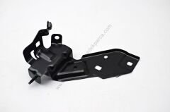 Renault Clio 4 Ön Çamurluk Bağlantı Ayağı Sağ