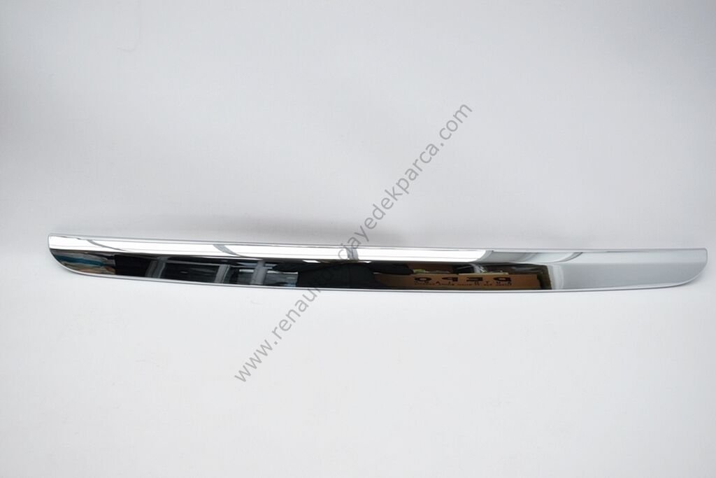 Dacia Logan Bagaj Kapak Çıtası (Nikelajı)