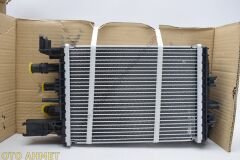 Dacia Duster Sandero Dokker Turbo Radyatörü 214106421R