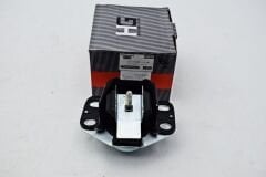 Renault Kangoo Clio Motor Takozu Sağ Ön