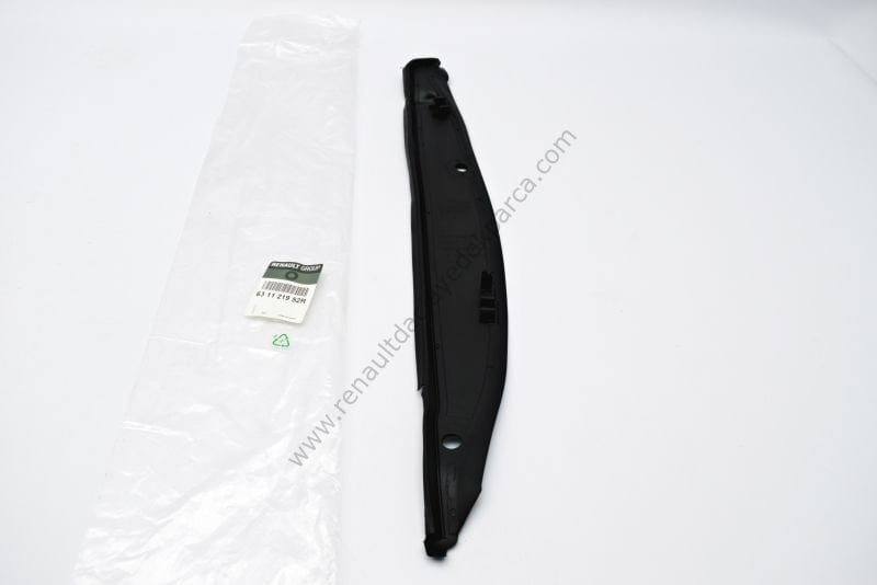 Fluence Megane 3 Ön Çamurluk Kapı Arası Parça Sağ