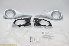 Renault Megane 2 Ön Makyajlı Kasa Sis Çerçevesi Damla