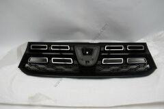 Dacia Sandero 2 Ön Panjur Makyajlı Kasa 2016